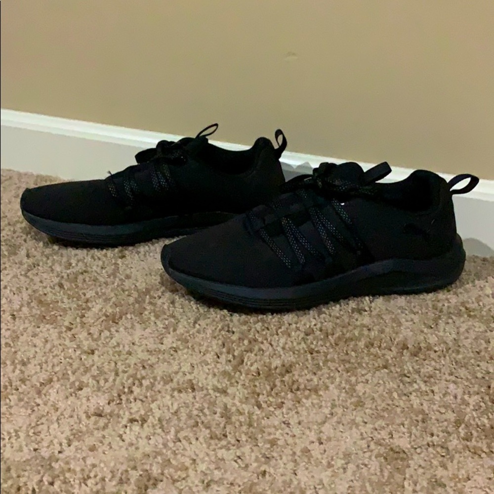 Black puma memory foam shoes